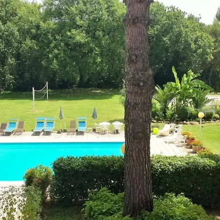 Villa Apartment With 3 Bedrooms In Pesaro With Shared Pool Enclosed Garden And Wifi 4 Km From The Beach *