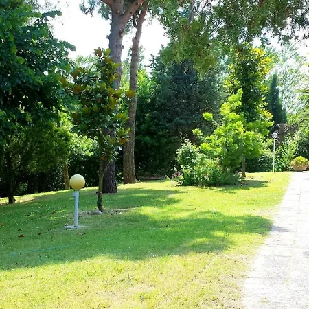 Villa Apartment With 3 Bedrooms In Pesaro With Shared Pool Enclosed Garden And Wifi 4 Km From The Beach *