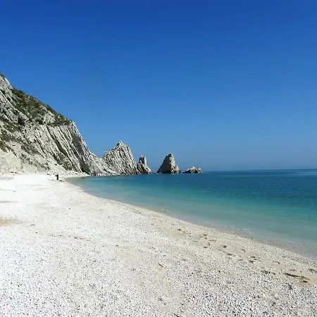 Apartment With 3 Bedrooms In Pesaro With Shared Pool Enclosed Garden And Wifi 4 Km From The Beach Villa *
